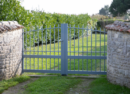 Cancello grigio Cancello grigio