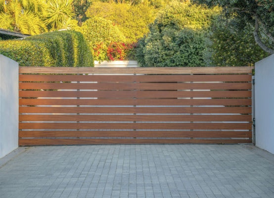 Cancello 4m rivestito in legno