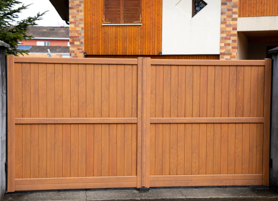 Cancello decorativo in legno