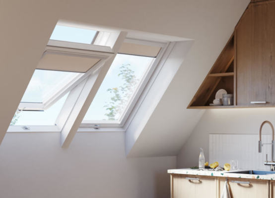 I vantaggi della finestra da tetto RoofLITE+ Solid PVC