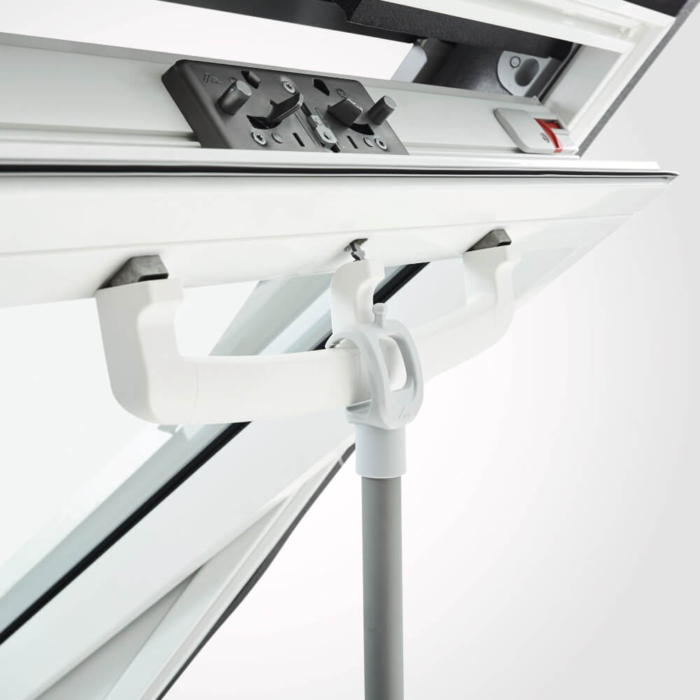 Roto Q4 in PVC con maniglia e asta telescopica