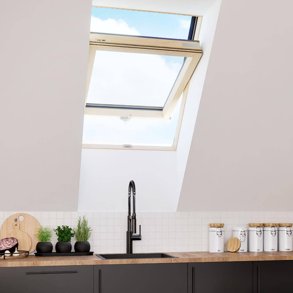 Finestre a tetto in legno in cucina