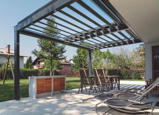 Pergola con lamelle orientabili