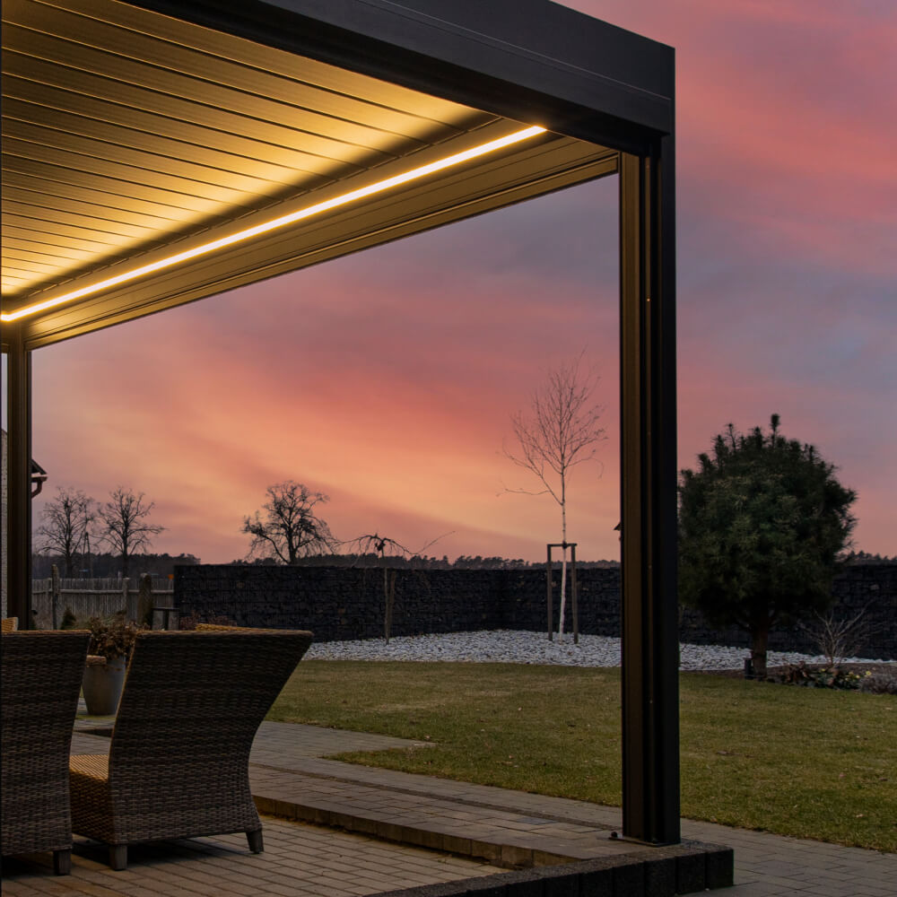Illuminazione pergola con striscia LED
