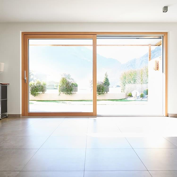 Porta alzante scorrevole legno chiusa