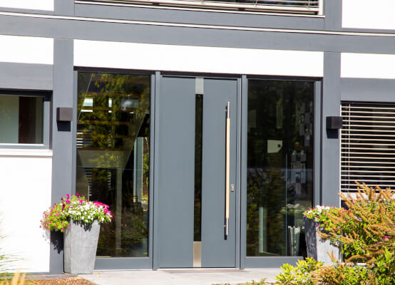 Configurazioni delle porte d'ingresso in alluminio