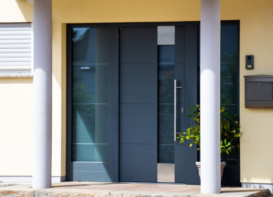 Portoncini d'ingresso vetrati in alluminio