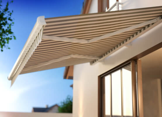Tenda da sole con semi cassonetto