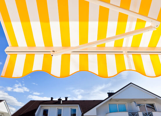 Tenda da sole per balcone a righe