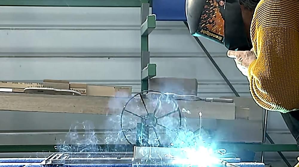 Produzione finestra in legno-alluminio